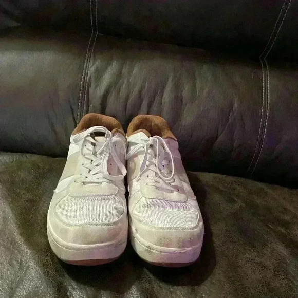 Old‎ navy shoes sz11 - Picture 1 of 7